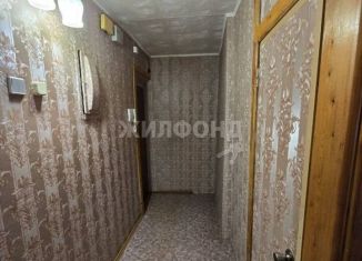 Продажа 2-комнатной квартиры, 45 м2, Барнаул, улица Антона Петрова, 140