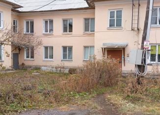 Продажа двухкомнатной квартиры, 45 м2, Копейск, улица Бажова, 17