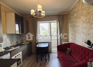 Продам 1-ком. квартиру, 43 м2, Калининград, улица Виктора Гакуна, 5, ЖК Сказка