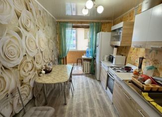 Сдам 3-ком. квартиру, 61 м2, Анапа, 12-й микрорайон, 35