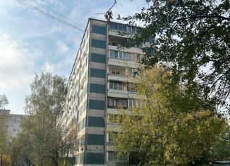 Продаю 3-комнатную квартиру, 52 м2, Москва, улица Декабристов, 29А