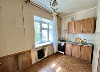 Трехкомнатная квартира на продажу, 63.9 м2, Ишимбай, улица Машиностроителей, 138