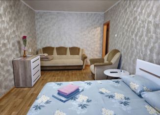 Аренда 1-ком. квартиры, 34 м2, Орск, проспект Ленина, 77Б