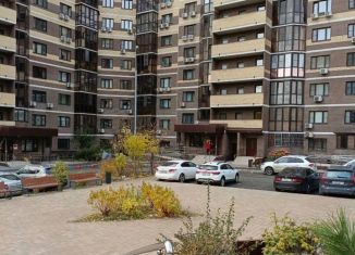 Сдаю 2-ком. квартиру, 74 м2, посёлок Коммунарка, улица Сосенский Стан, 1