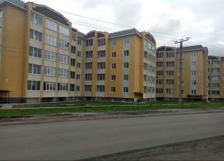 Продаю 3-ком. квартиру, 83 м2, Борисоглебск, Дорожная улица, 52с4