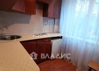 Продам 2-ком. квартиру, 45 м2, Забайкальский край, улица Курнатовского, 76