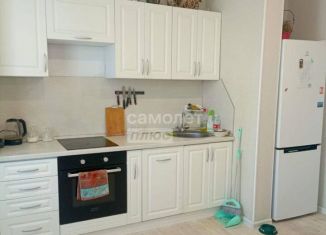 Продается 4-ком. квартира, 70.7 м2, Ставропольский край, улица Космонавтов, 4А