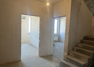 Продажа 3-комнатной квартиры, 104 м2, Нальчик, улица Шарданова, 46Б