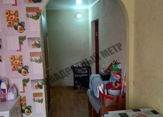 Продается двухкомнатная квартира, 39 м2, Городовиковск, 1-й микрорайон, 4