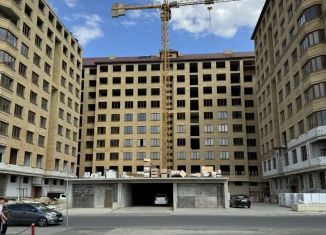 Продаю 2-комнатную квартиру, 72.8 м2, Хасавюрт, Грозненская улица, 96