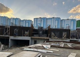 Продаю 1-комнатную квартиру, 57 м2, Махачкала, шоссе Дружбы Народов, 3