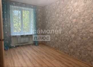 Продам 3-ком. квартиру, 48 м2, Ставропольский край, улица Дзержинского, 213А