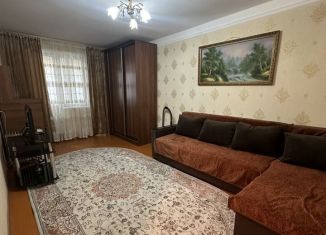 Сдается однокомнатная квартира, 37 м2, город Кизилюрт, улица Гамзата Цадаса