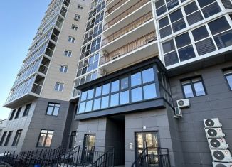 Продается двухкомнатная квартира, 68 м2, Благовещенск, улица Мухина, 47