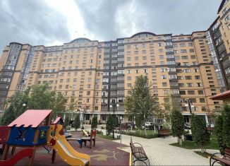 Трехкомнатная квартира на продажу, 105 м2, Каспийск, ЖК Family, Кавказская улица, 31