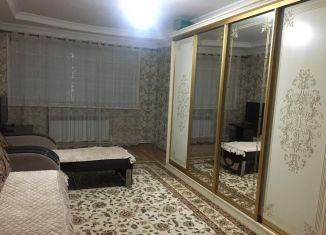 Сдам в аренду однокомнатную квартиру, 50 м2, село Джалган, Дагестанская улица, 5