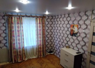 Продаю 2-комнатную квартиру, 42.5 м2, поселок городского типа Сафоново, улица Панина, 5