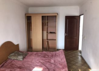 Сдам 1-комнатную квартиру, 30 м2, Грозный, проспект Мохаммеда Али, 43, 4-й микрорайон