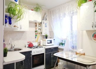 Продам 1-ком. квартиру, 30 м2, Азнакаево, улица Нефтяников, 21