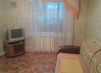 Продам 2-комнатную квартиру, 46 м2, поселок городского типа Карабаш, Комсомольская улица, 32