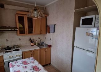 Сдается в аренду 2-ком. квартира, 44 м2, Бодайбо, улица Урицкого, 22