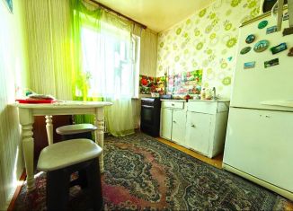 Продам 2-ком. квартиру, 51 м2, Грязи, улица Гагарина, 9