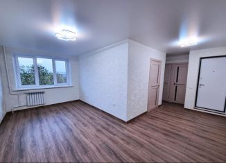 Продается 2-ком. квартира, 42 м2, Никольское, Советский проспект, 215