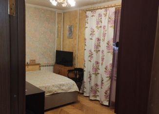 Продажа четырехкомнатной квартиры, 80 м2, Санкт-Петербург, улица Ярослава Гашека, 9к1, метро Купчино