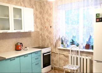 Продажа трехкомнатной квартиры, 67 м2, село Ильинка, Сосновая улица