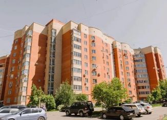 Продается 2-ком. квартира, 95 м2, Чехов, улица Чехова, 2А