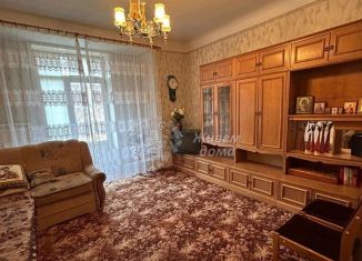Продается 2-комнатная квартира, 57 м2, Волгоградская область, улица Дзержинского, 26