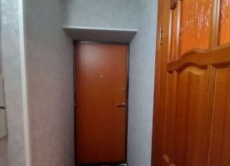 Трехкомнатная квартира в аренду, 60 м2, Нижнекамск, проспект Строителей, 26