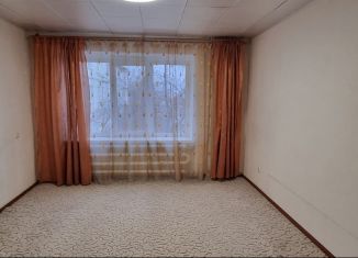Продается 3-комнатная квартира, 66.8 м2, Свердловская область, улица Ленина, 2