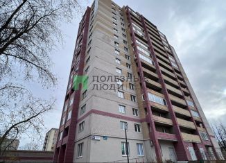 Продается трехкомнатная квартира, 71.1 м2, Кировская область, улица Маклина, 60А