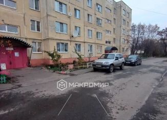 Продается 2-комнатная квартира, 50.2 м2, посёлок городского типа Знаменка, улица Гагарина, 4