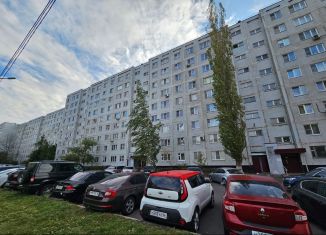 Продам 3-комнатную квартиру, 64.7 м2, Курчатов, Садовая улица, 4