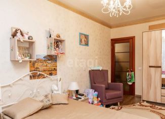 Продается 2-ком. квартира, 52.6 м2, Кыштым, улица Бажова, 1