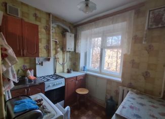 Сдача в аренду двухкомнатной квартиры, 48 м2, Клинцы, проспект Ленина, 49