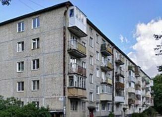 Сдается двухкомнатная квартира, 45 м2, рабочий посёлок Большие Вязёмы, посёлок Школьный, 5