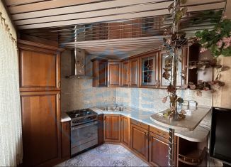 Продается пятикомнатная квартира, 111.6 м2, Ставропольский край, улица Титова, 8