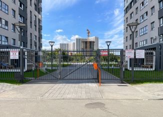 Продаю 3-ком. квартиру, 85 м2, Тюмень, Краснооктябрьская улица, 14к2, ЖК Ютта