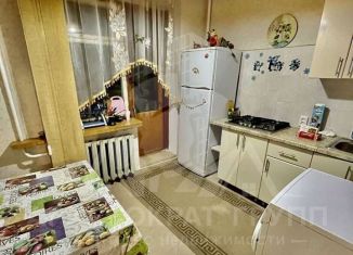 Продам четырехкомнатную квартиру, 86 м2, Пятигорск, проспект Калинина, 2к1