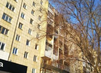 Продается трехкомнатная квартира, 62 м2, Екатеринбург, улица Блюхера, 51, улица Блюхера