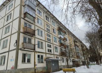 Продается 2-комнатная квартира, 43 м2, деревня Маринки, улица Гагарина