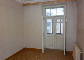 Трехкомнатная квартира на продажу, 68.8 м2, Лесной, улица Орджоникидзе, 27