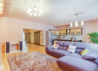 Продажа 3-комнатной квартиры, 121.8 м2, Хабаровский край, улица Тургенева, 49