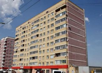 Продам трехкомнатную квартиру, 71 м2, Псковская область, Холмская улица, 16