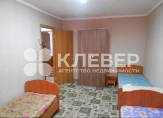 Продаю 3-ком. квартиру, 61.6 м2, Чернушка, Коммунистическая улица, 17