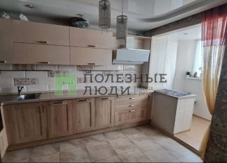 Продается трехкомнатная квартира, 63 м2, Удмуртия, Цветочная улица, 2