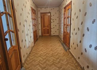 Продажа 3-ком. квартиры, 113 м2, Сальск, Севастопольская улица, 93 В